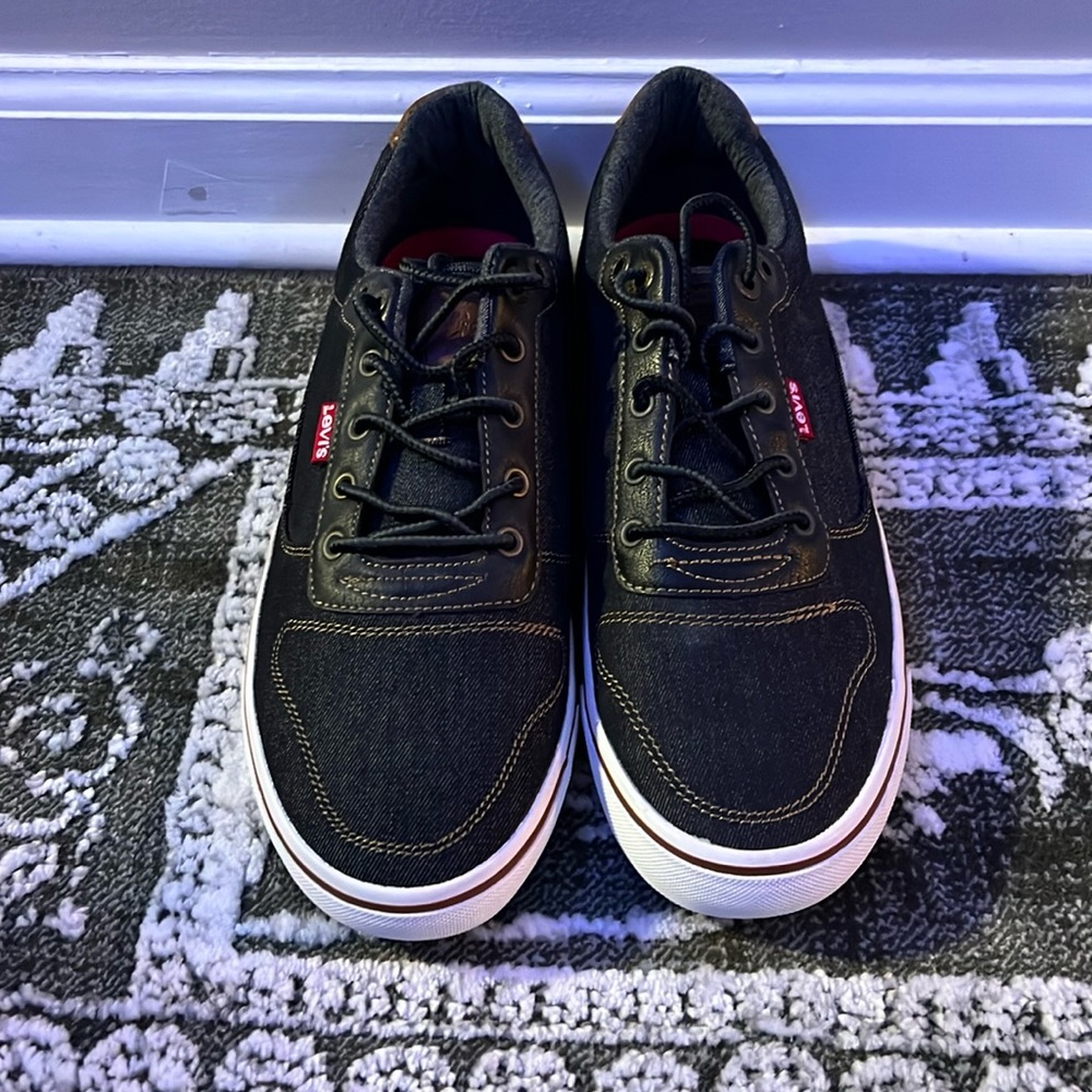 Levi’s comfort shoes